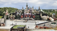 Mainstage voor aankomst publiek