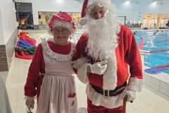 Kerstman en -vrouw
