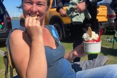 Genieten van een ijsje